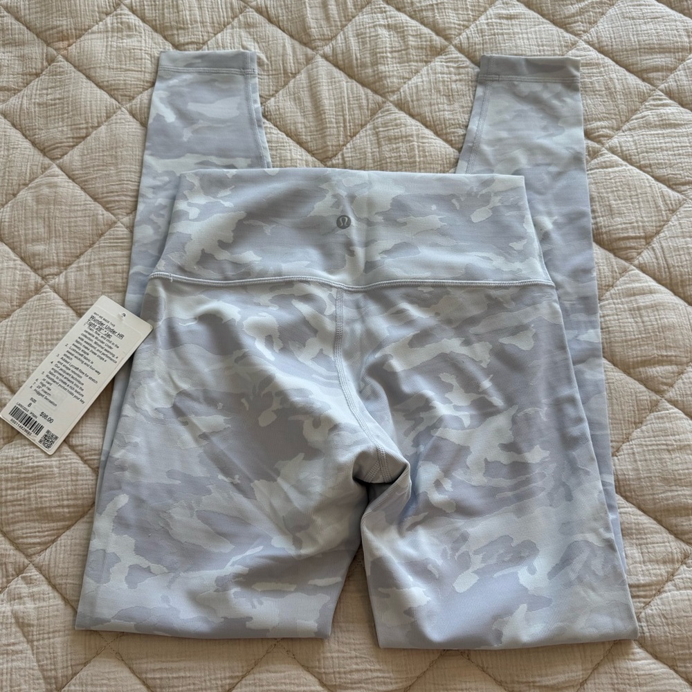 NWT Lululemon Camo Wunder Under Tight 28” size 8